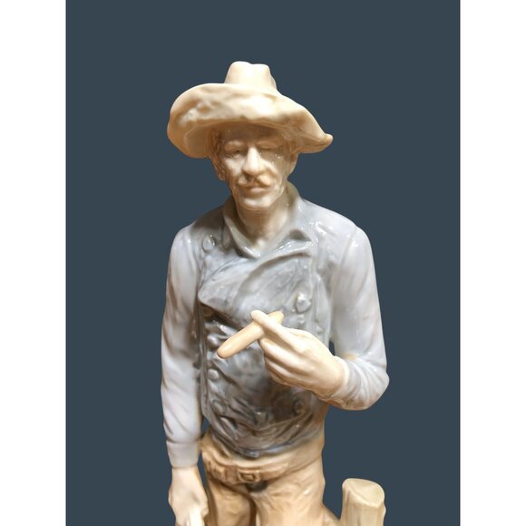 Vintage Cowboy Fine Porcelain Figurine Sculpture Hat Cigar Rope Japan Western De - Picture 2 of 16